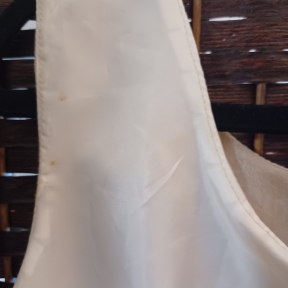 Ladies Sleeveless Shell Beige - Picture 3 of 5